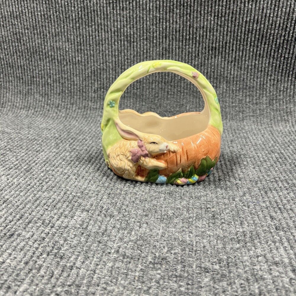 VTG Designpac Easter Basket Ceramic‎ Rabbits Carrots 7”x 6” Holiday Decorative
